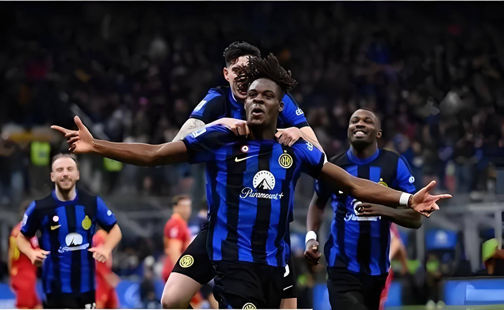 包含亚特兰大客场击败对手，冲击欧冠资格的词条