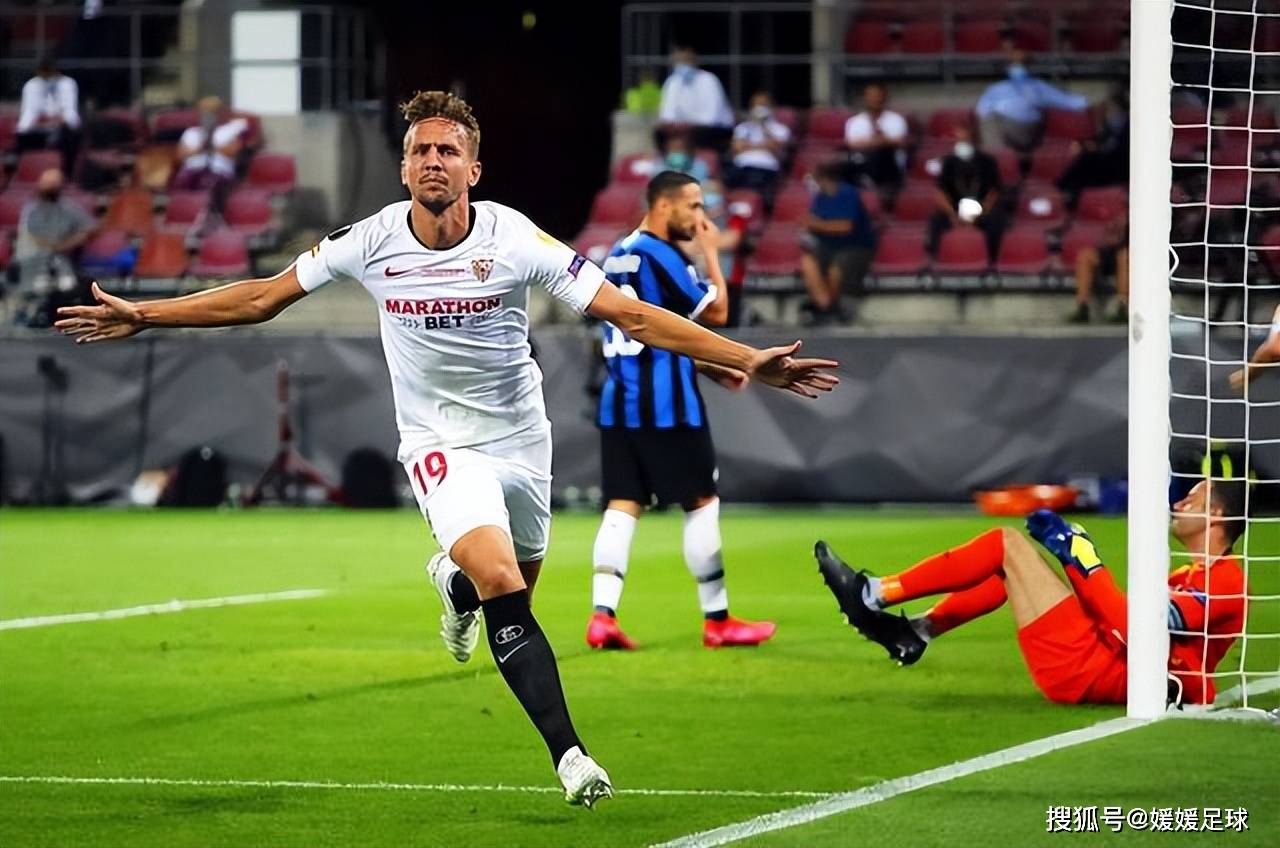 亚冠争夺战彰显亚洲足球实力，竞技水平平稳提升的简单介绍