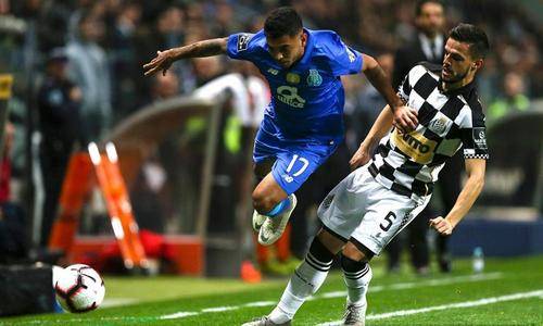 阿维斯取得绝杀进球，战胜对手取胜