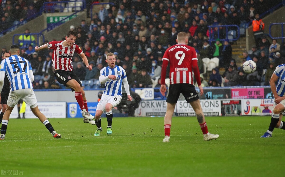 开云体育入口-关于奥格斯堡队后防线存在问题需加以解决的信息