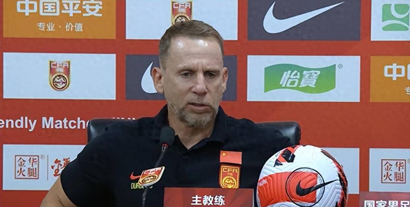 开云平台-主教练赞扬球员表现，期待更出色表现