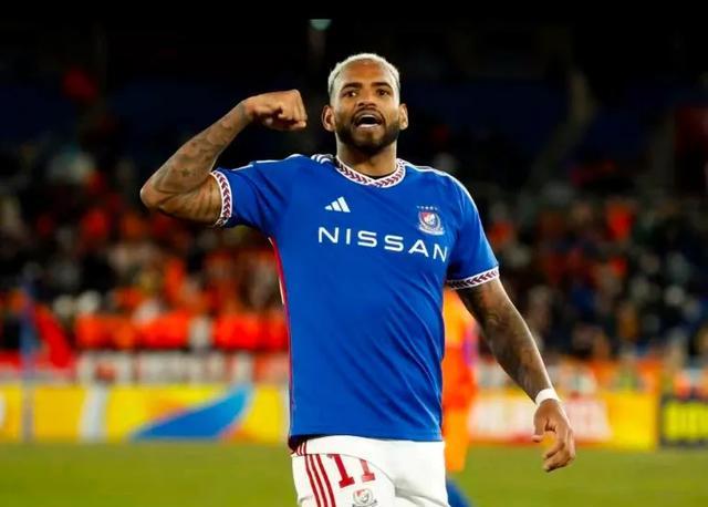 中超外援表现抢眼，助球队奋力追赶