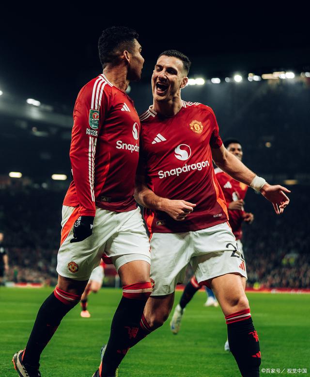 曼联客场逆袭，终结切尔西不败纪录