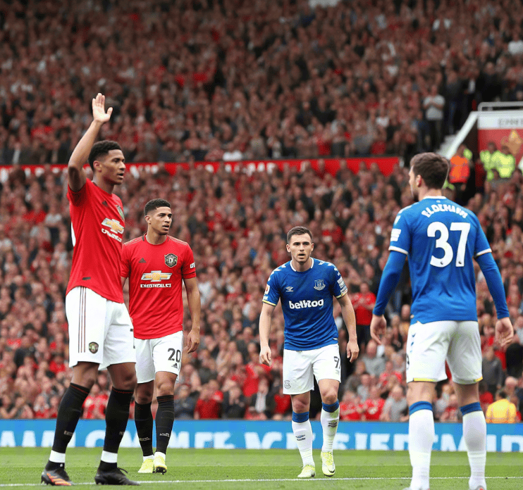 西汉姆联客场战术出彩，取得大胜的简单介绍