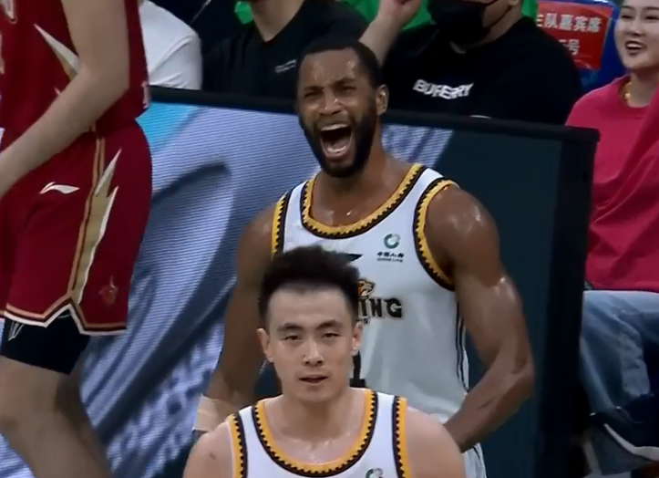 开云体育平台APP-比分胶着，关键时刻决胜负的简单介绍