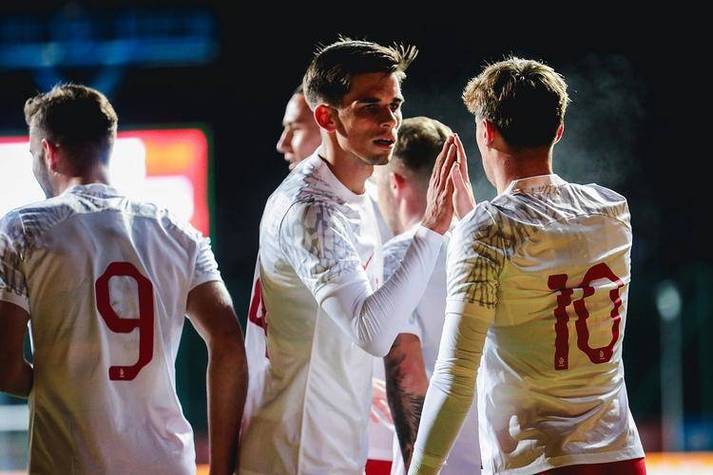 关于葡萄牙连扳两球逼平对手，晋级期待前进的信息