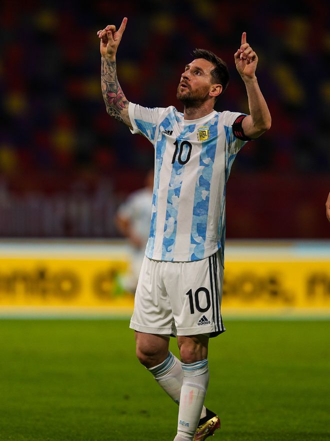 关于哥伦比亚队艰难晋级，挤掉强敌晋级半决赛的信息