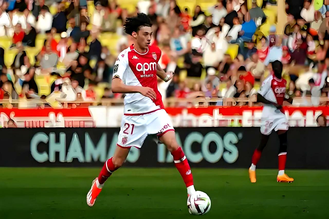 摩纳哥签约意大利锋线，欲逆袭