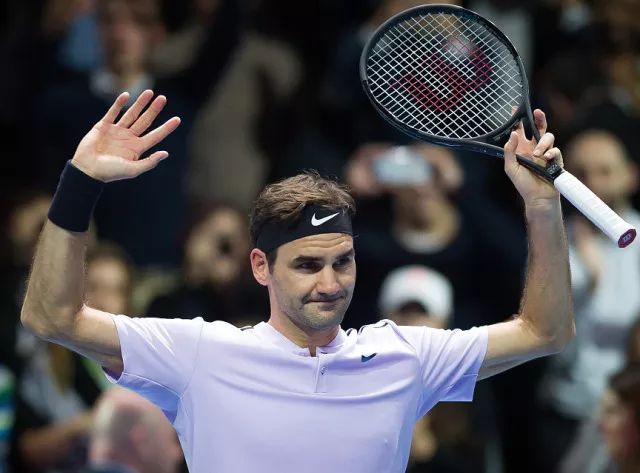 经验老道的球员发挥关键作用，带领球队获胜