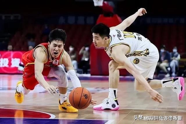 浙江男篮主场拼尽全力，取得重要胜利