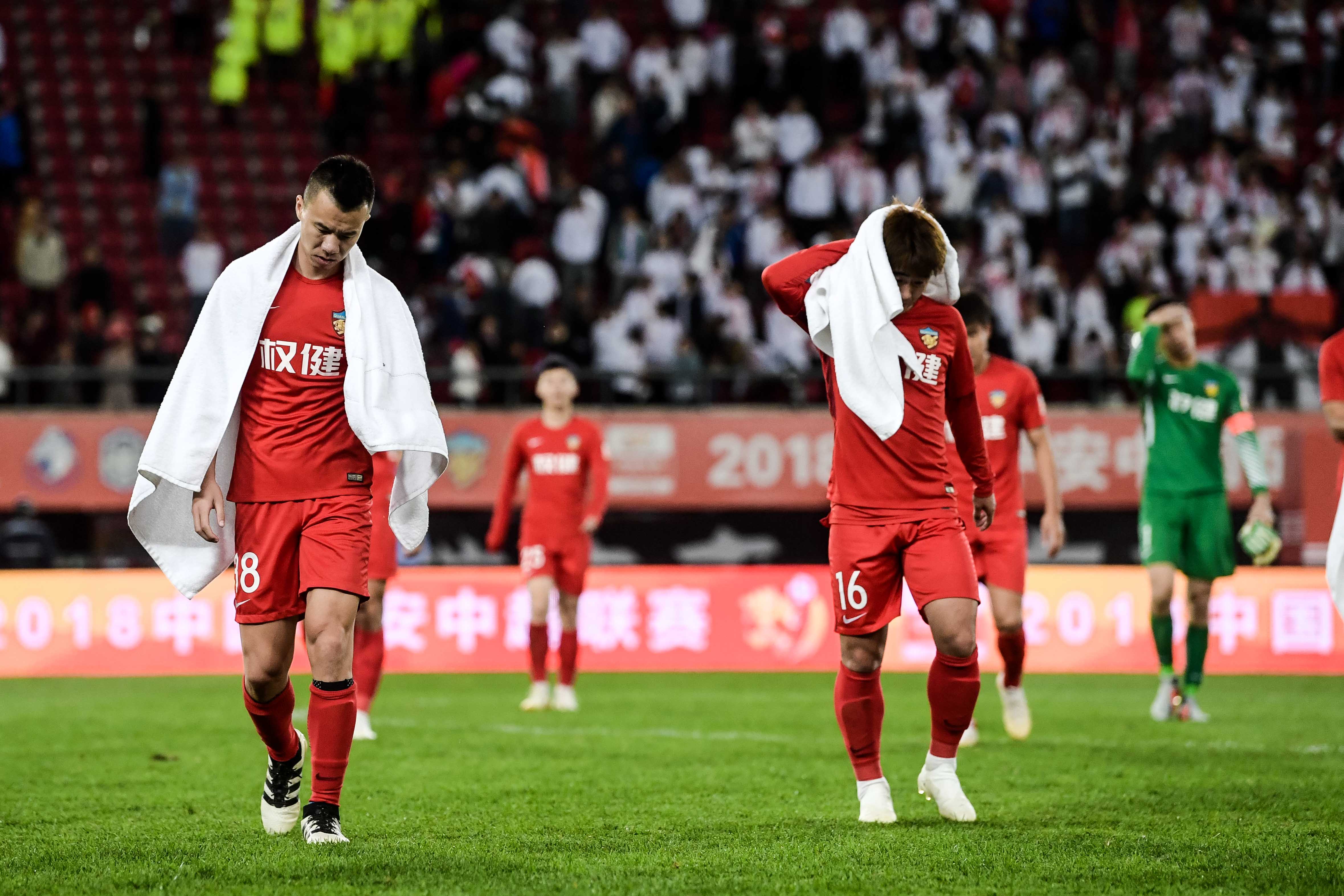 包含重庆力帆一胜难求，保级形势日益严峻的词条