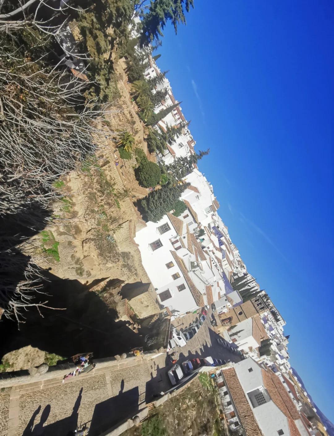 格拉纳达连平未胜，形势不容乐观的简单介绍