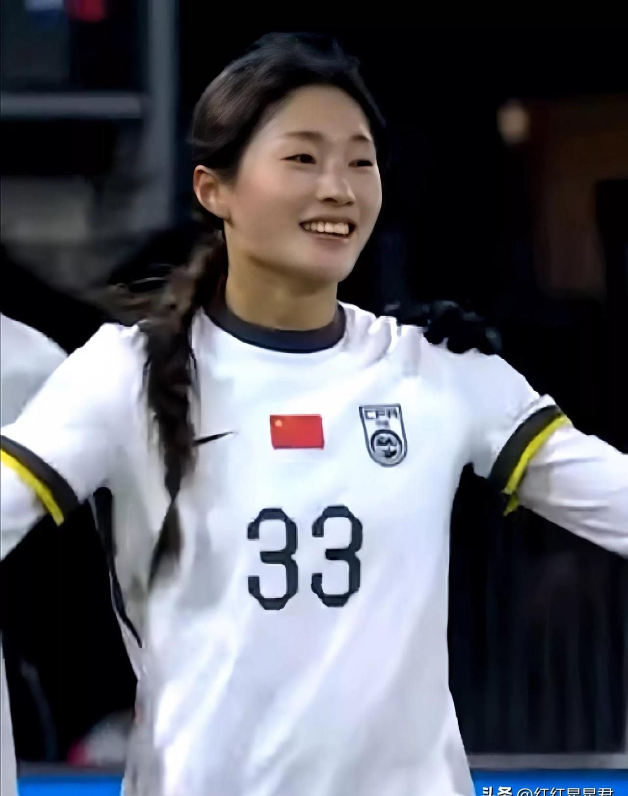 美洲女足冠军杯：墨西哥队首次夺冠