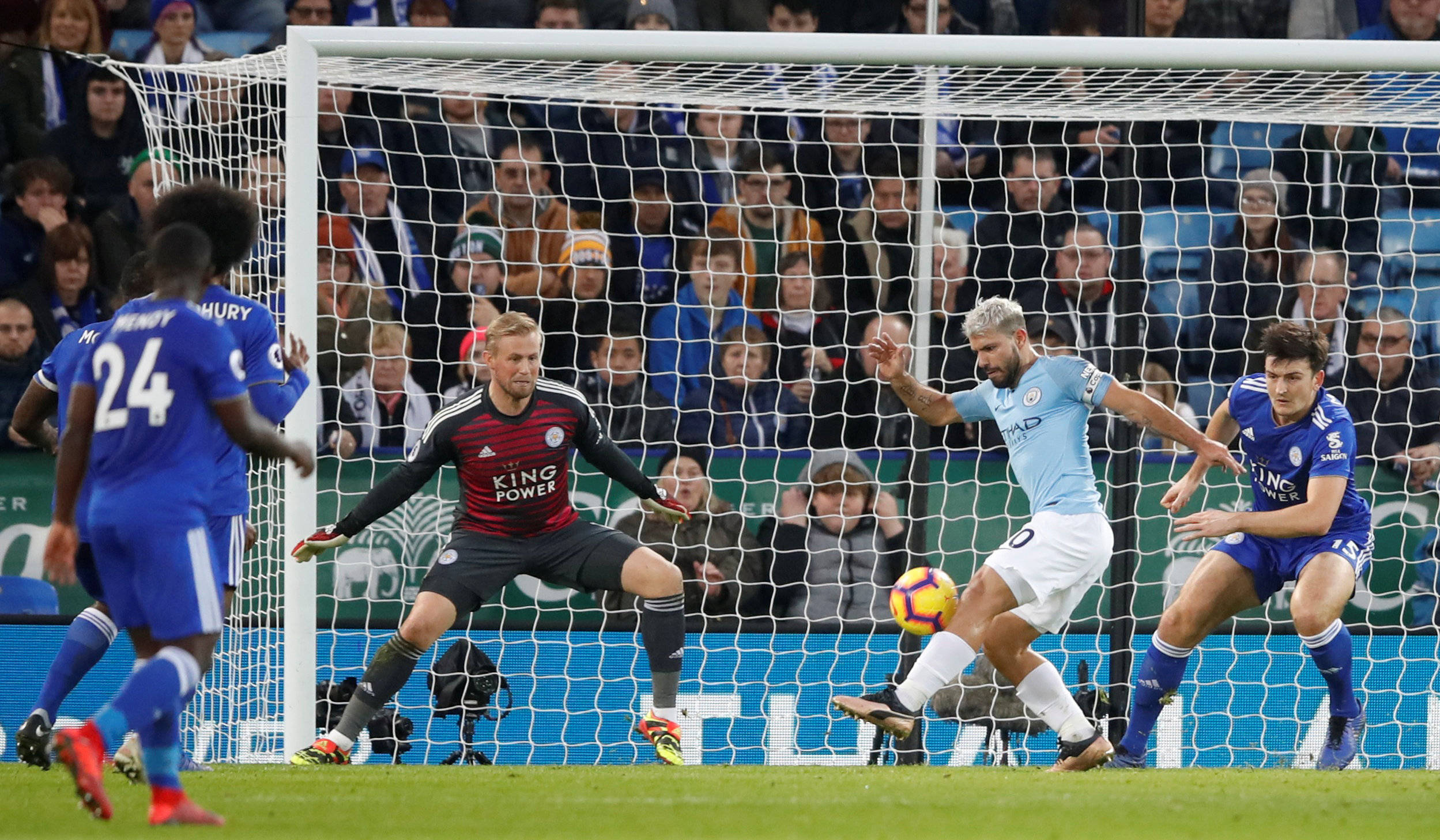 关于莱斯特城连续取胜，英格兰足球联赛故事迷人的信息