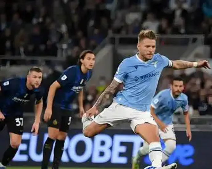 欧洲足球界即将迎来一场精彩对决，球员们备战