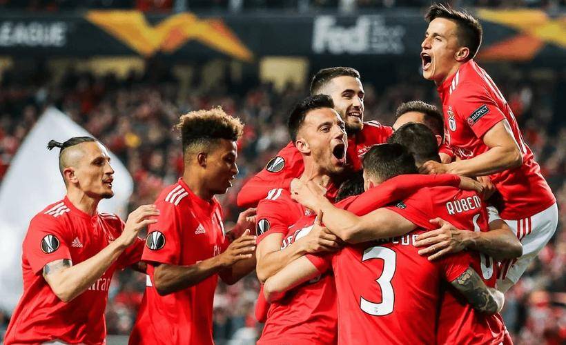 塞尔维亚球队红星贝尔格莱德在亚冠获胜的简单介绍