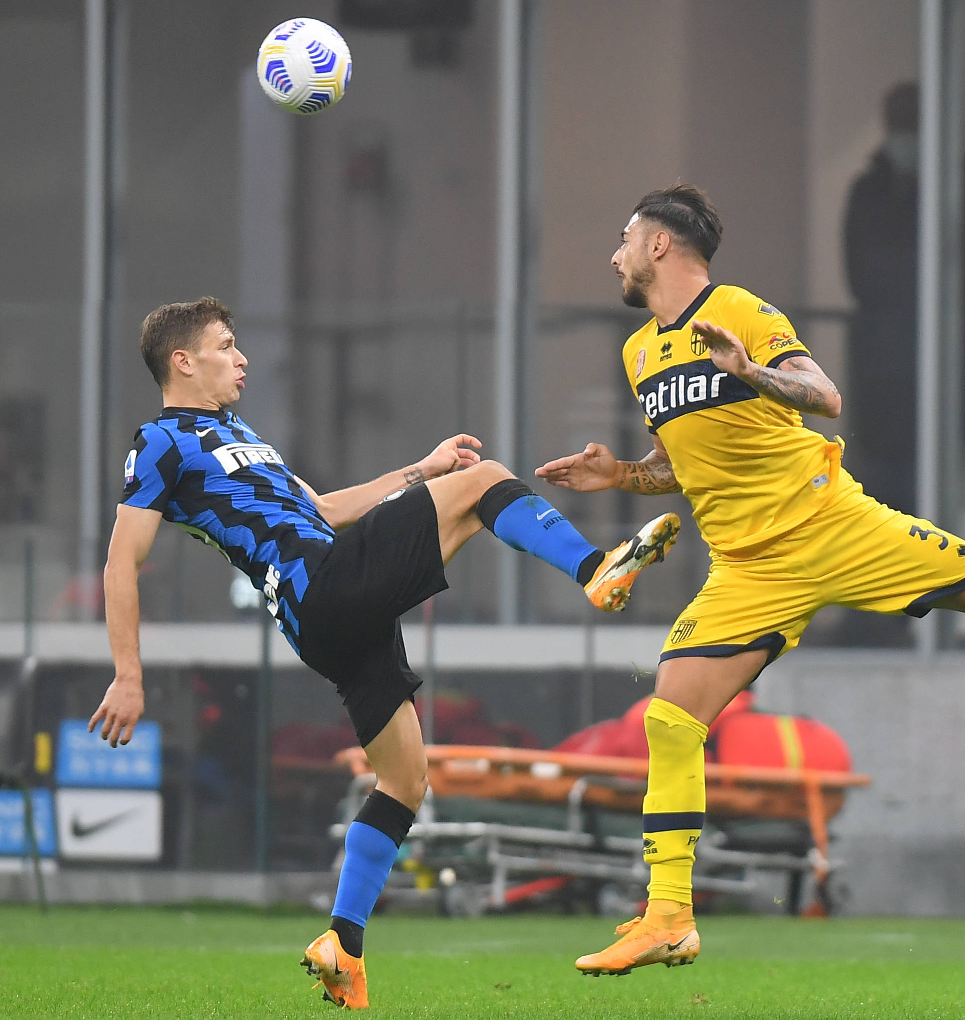 卡利亚里备战重大变革，球队冲超意欲冠军