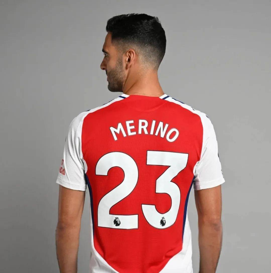 开云体育官方网站-阿森纳中场表现出色，英格兰国脚闪耀赛场，引人注目