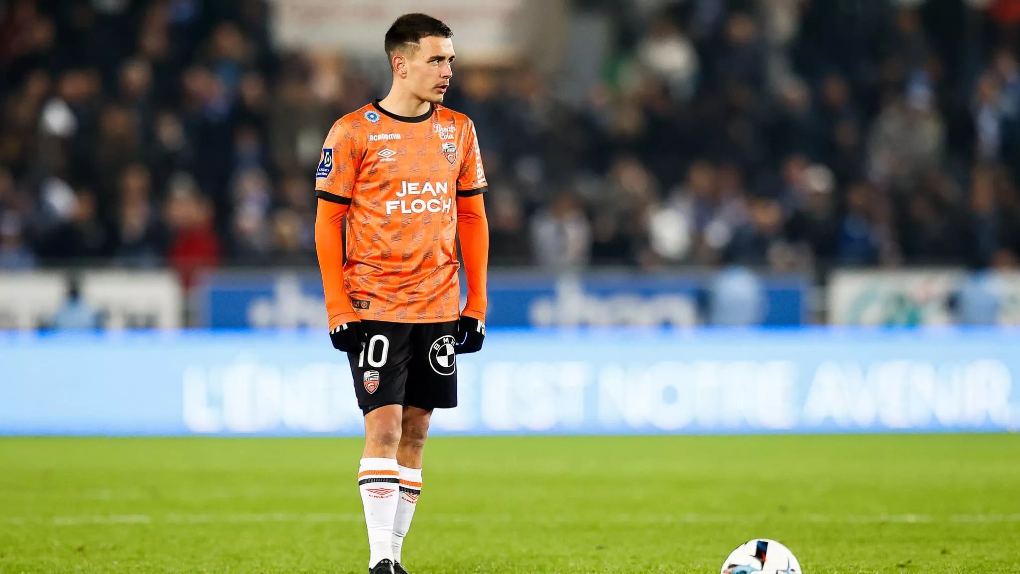 多特蒙德考察里昂球员，或将提出正式报价