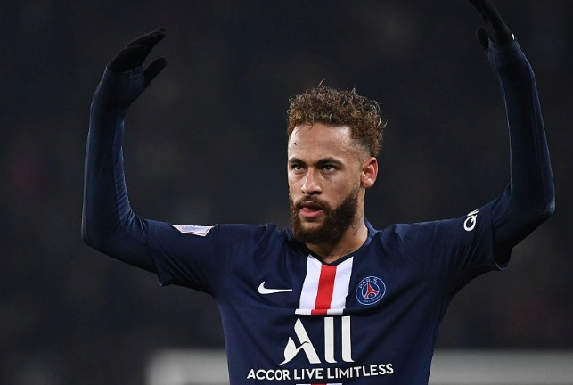 里尔客场大胜，领跑优势扩大再次