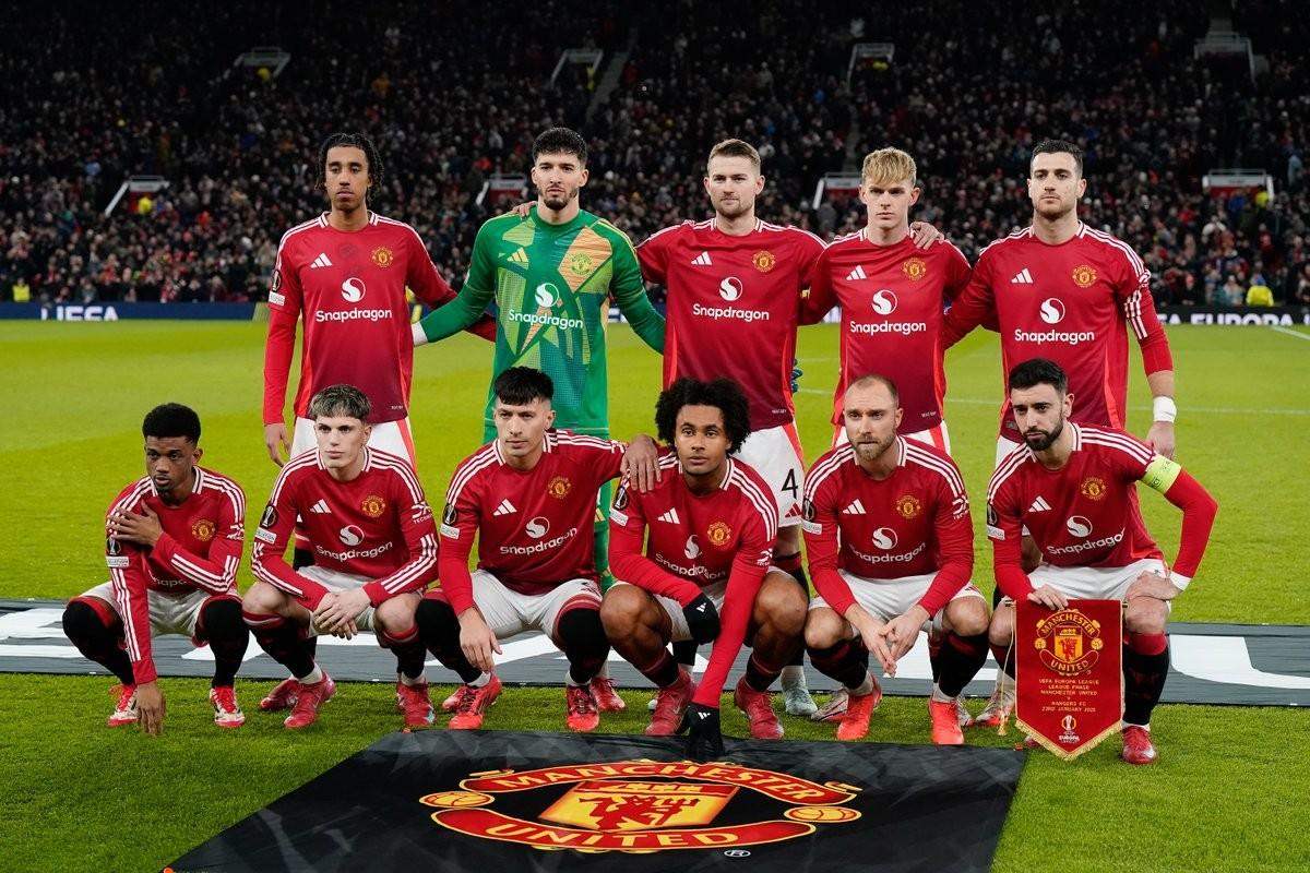 开云体育下载-曼联主场大胜伯恩茅斯，重返前四