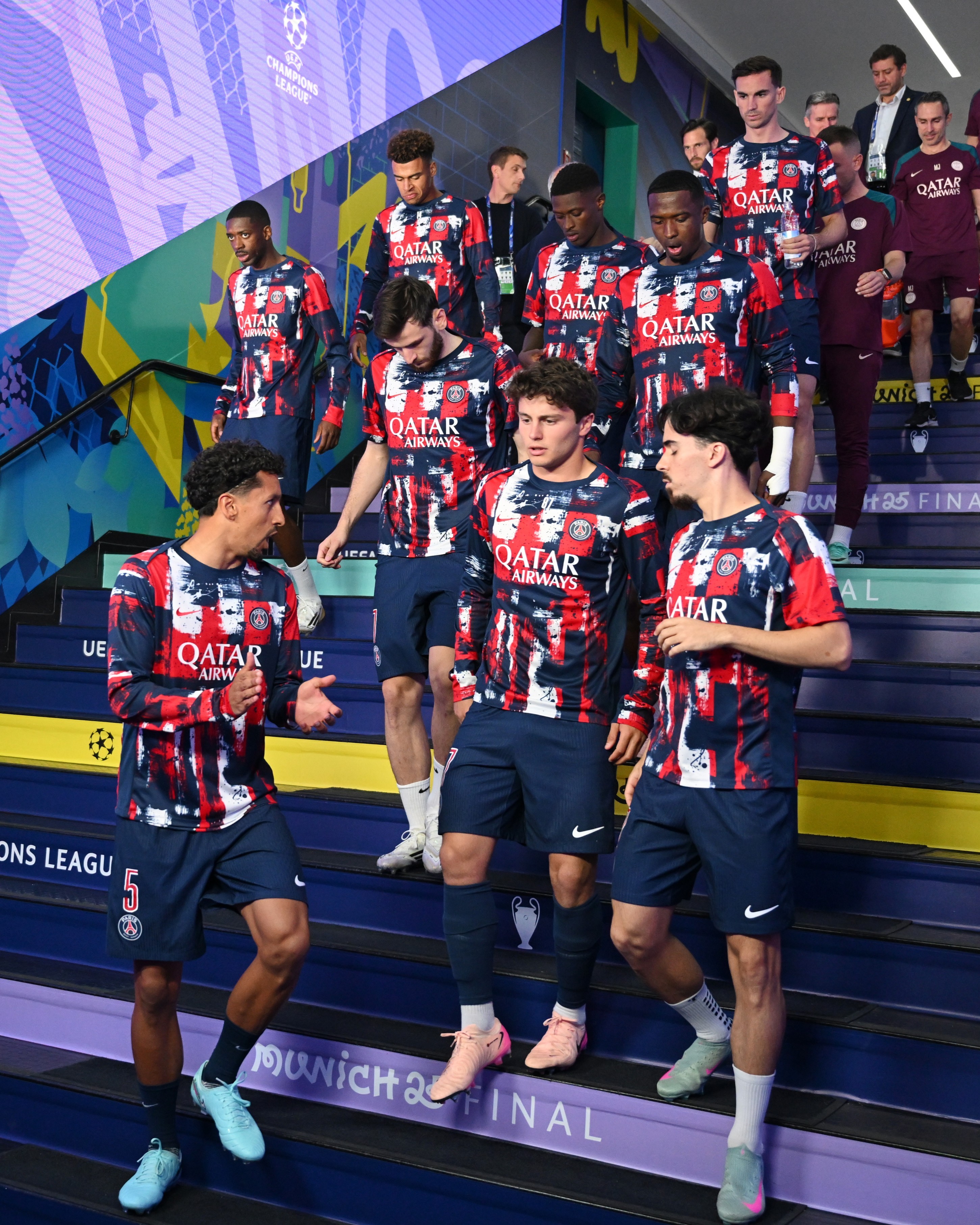 巴黎圣日耳曼击败对手，晋级欧冠半决赛