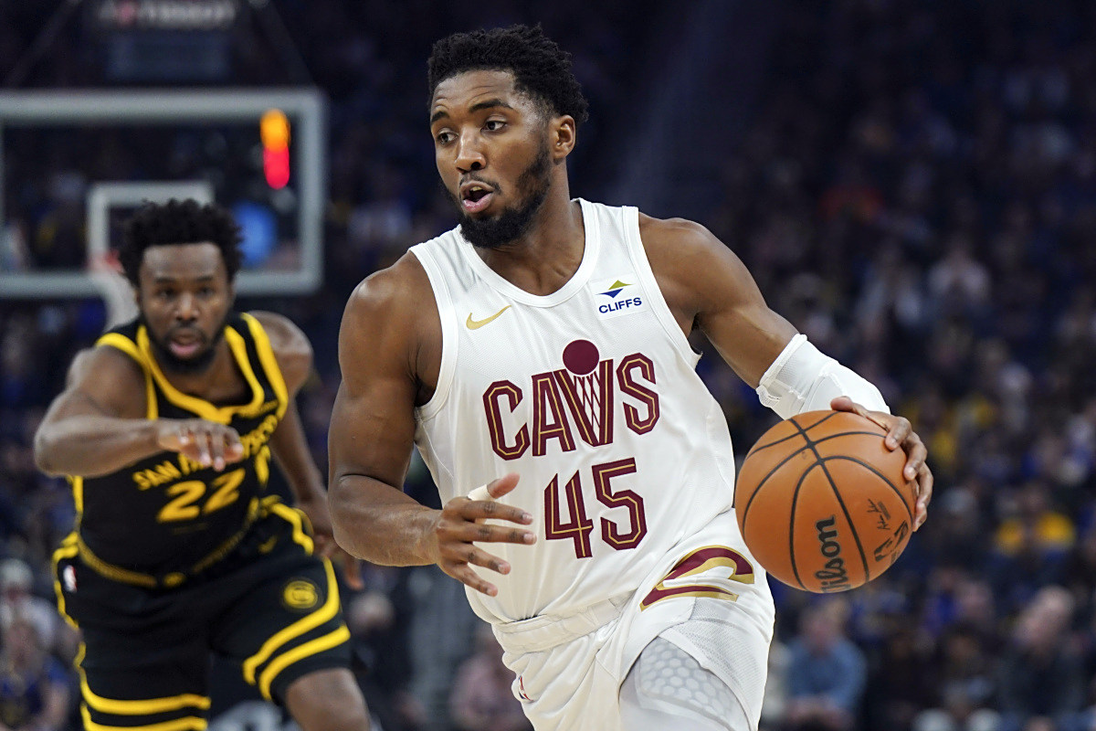 雷恩后防线犯错，主帅要求加强防守意识的简单介绍