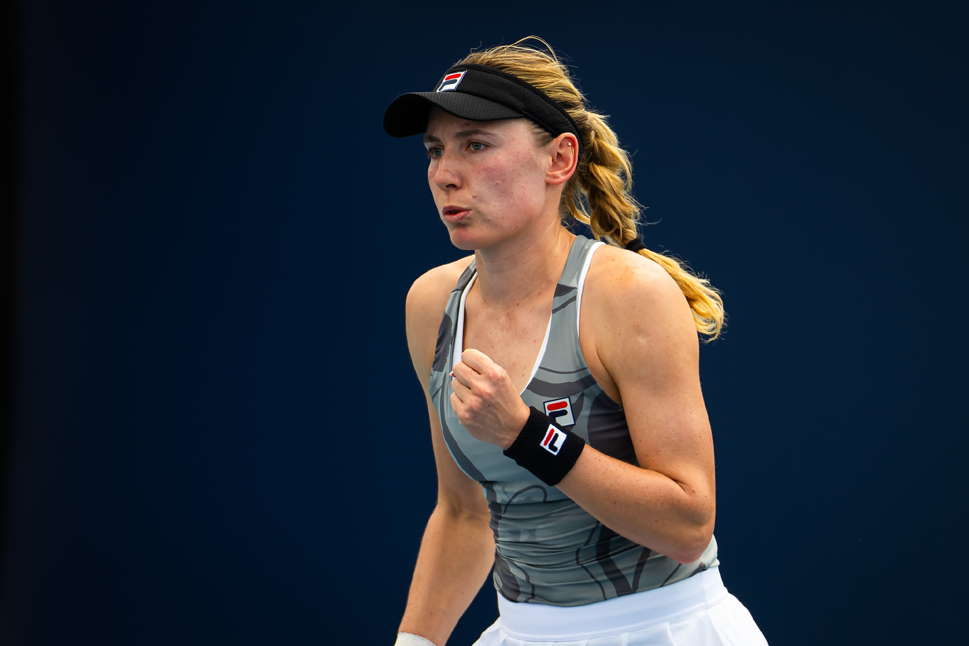 包含NS血洗GEN，Zeus单局斩获MVP鏖战多局成都决赛之夜，强势挺进下一轮的词条