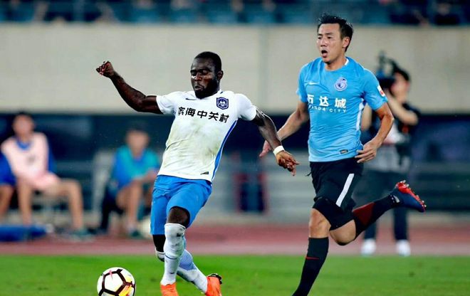 大连一方抢分成功，保持连胜势头