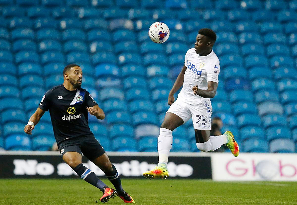 开云APP-利兹联主场不敌，英联杯成绩惨淡